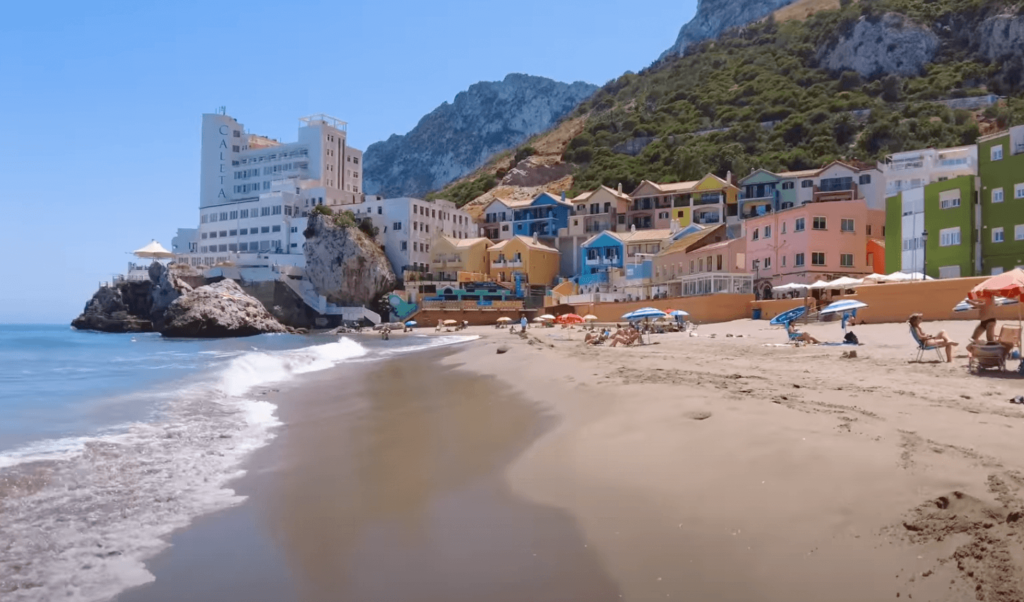 playa en gibraltar